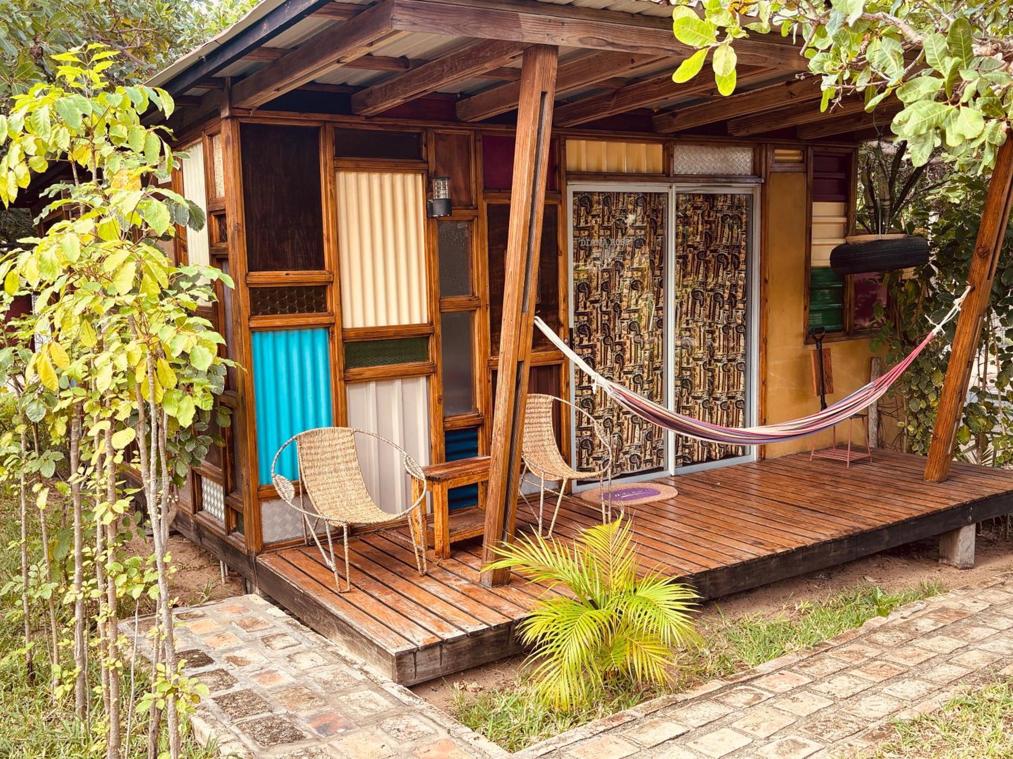 Mozambeat Motel Tofo Exterior photo
