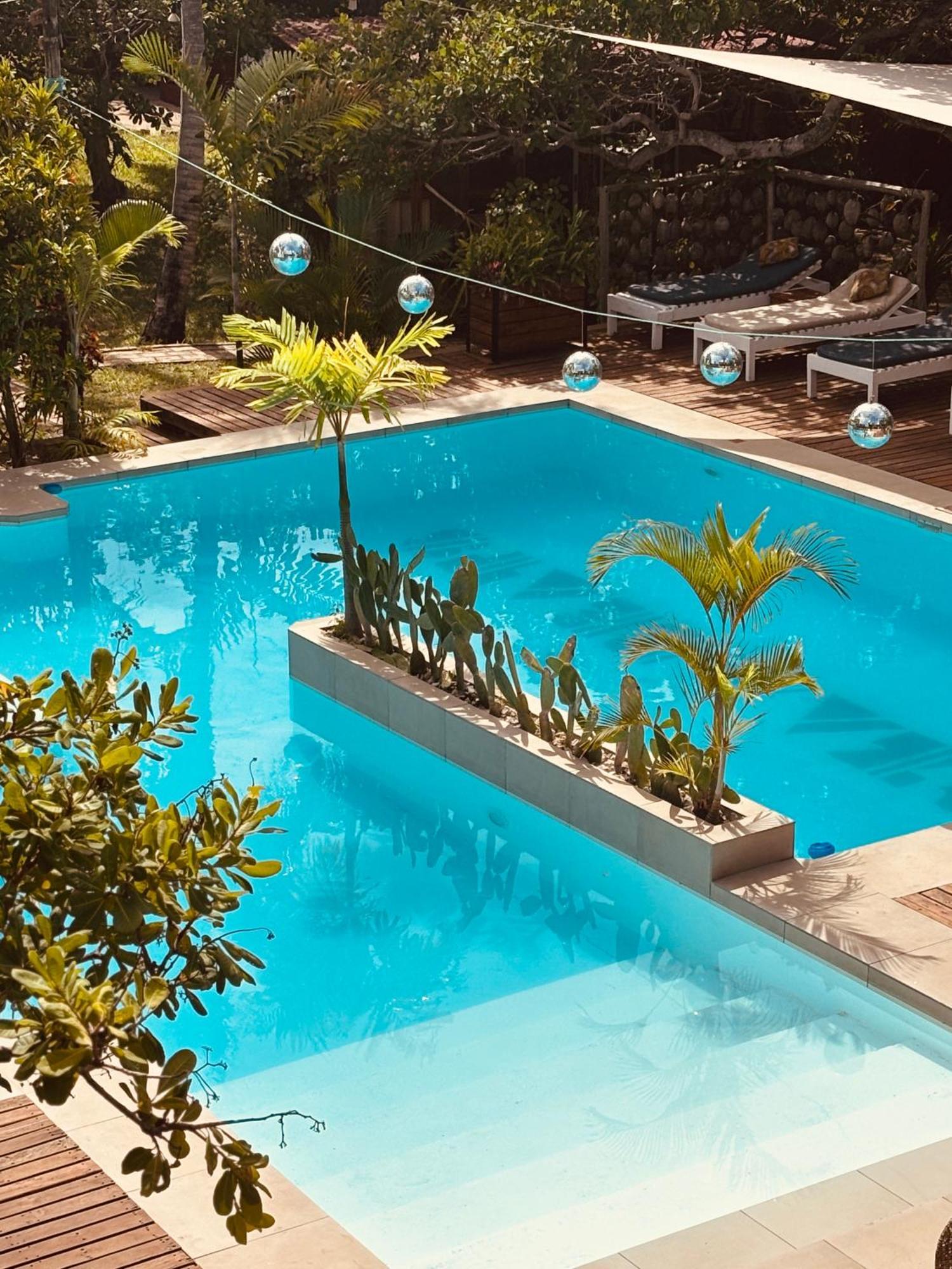 Mozambeat Motel Tofo Exterior photo