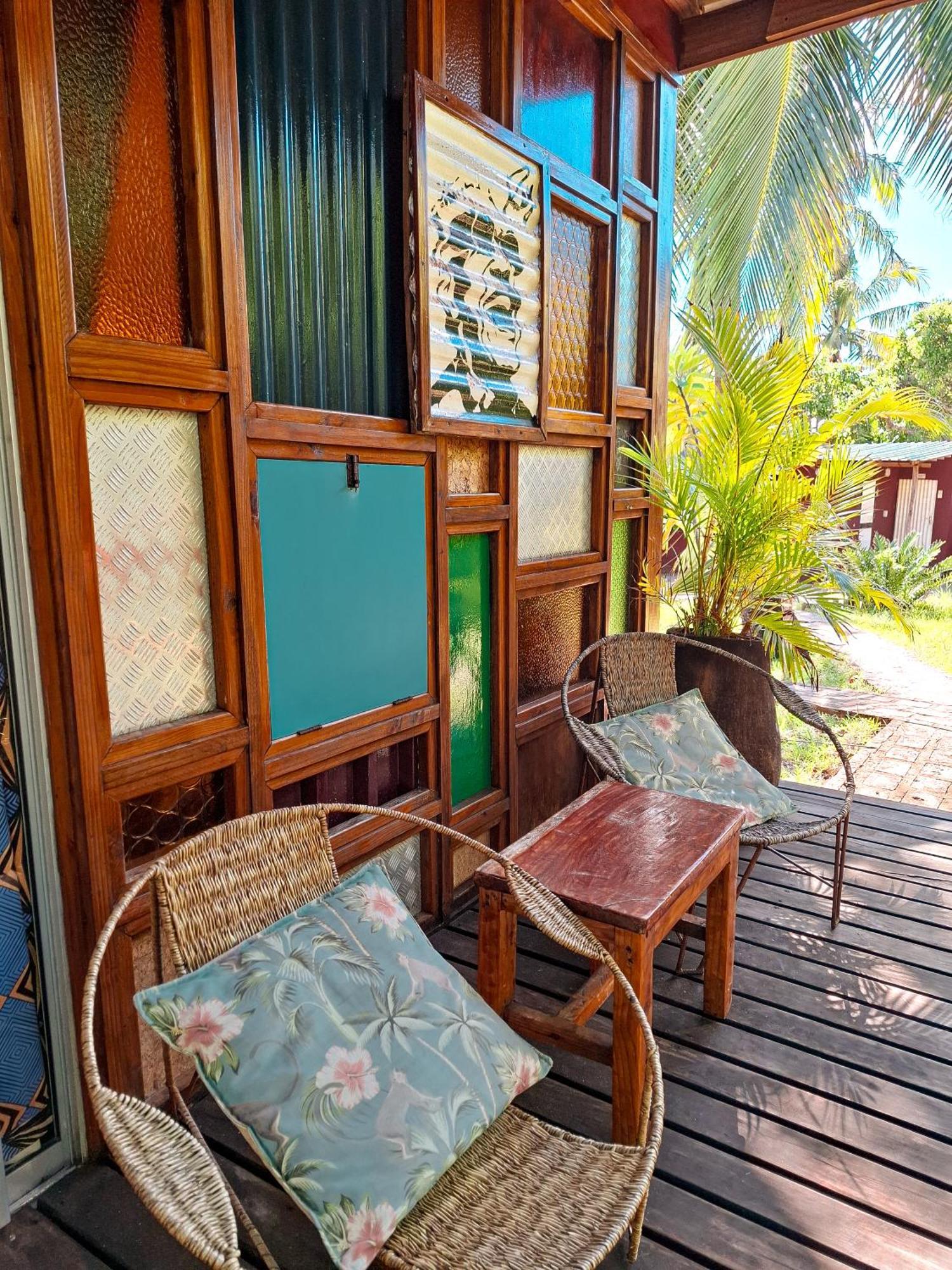 Mozambeat Motel Tofo Exterior photo