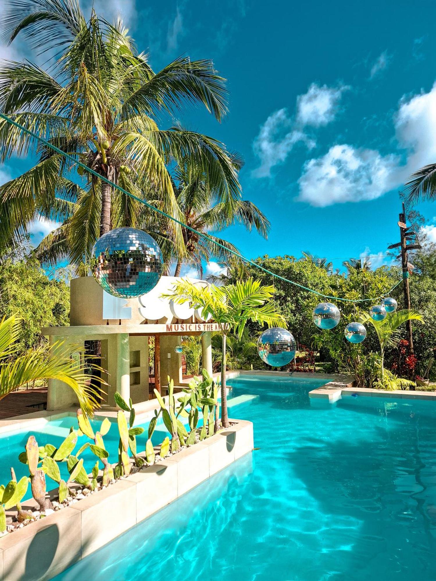 Mozambeat Motel Tofo Exterior photo