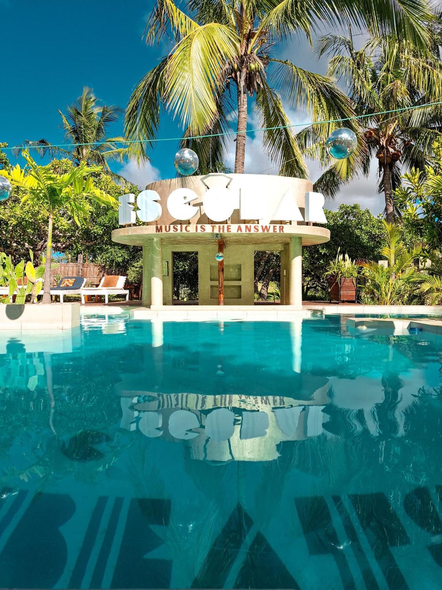 Mozambeat Motel Tofo Exterior photo
